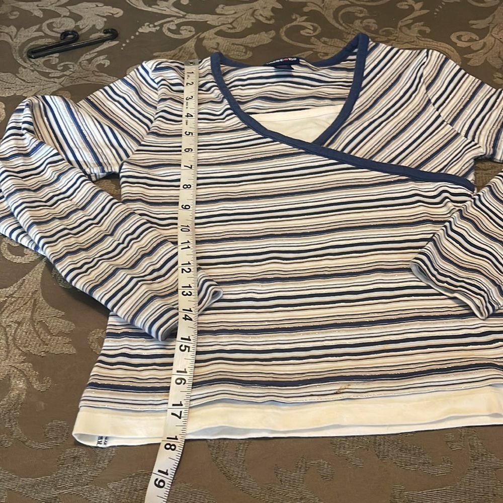 Used girls top size M by limited too - Picture 7 of 10